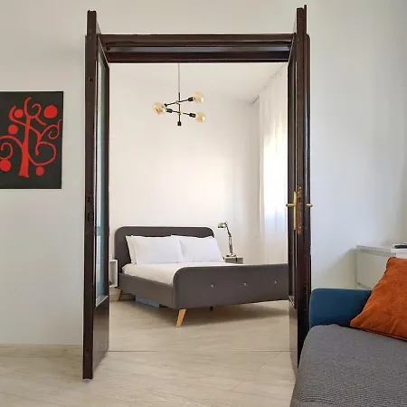 Rothko -cosy In The Old Center Appartement *